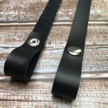 Patentos bőr táskafül - fekete