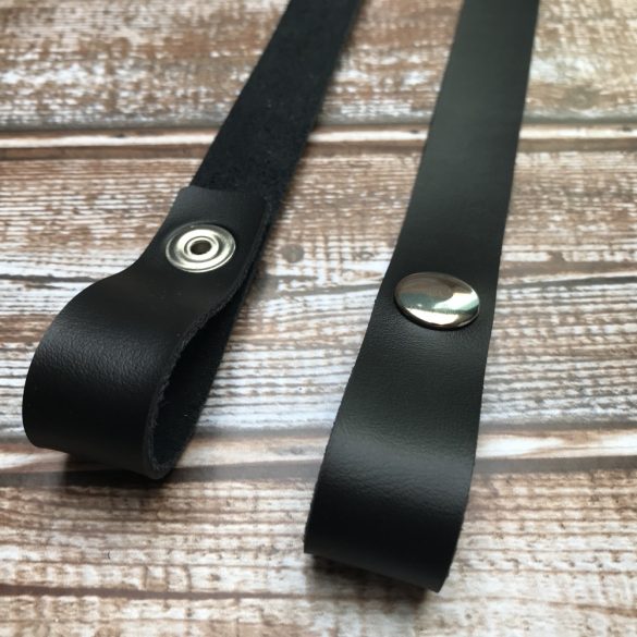 Patentos bőr vállpánt - fekete